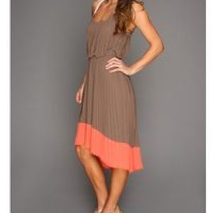 Jessica Simpson pleated dress, Sz. 6